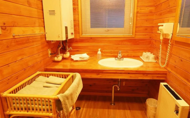 Log Hotel Larch Lake Kanayama