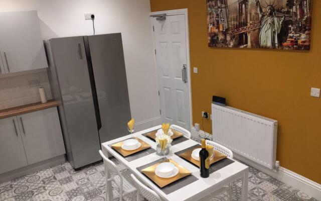 Townhouse @ Nelson Street Crewe