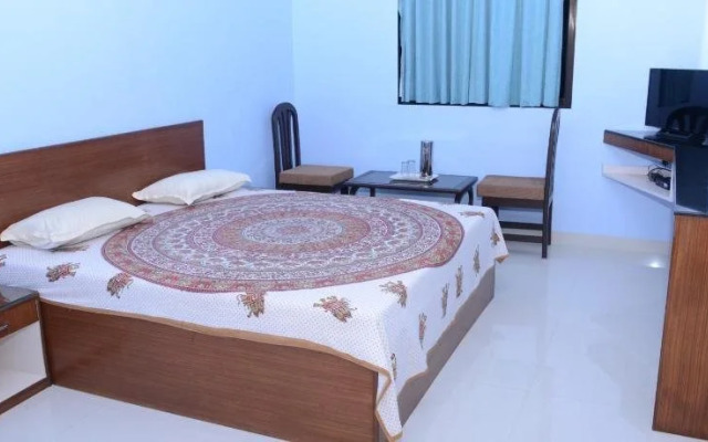 Hira Laxmi Residency