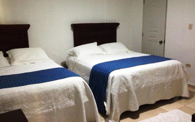 Hostal La Colonia