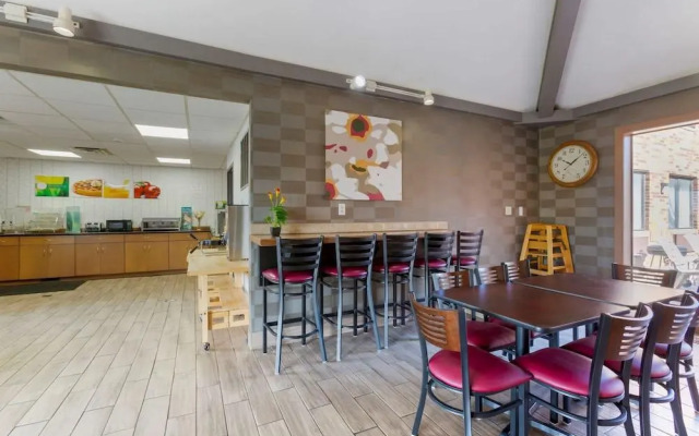 Quality Inn & Suites North