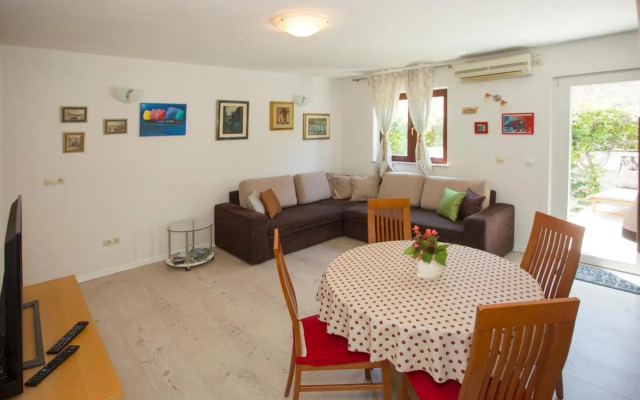 Apartment Kadena