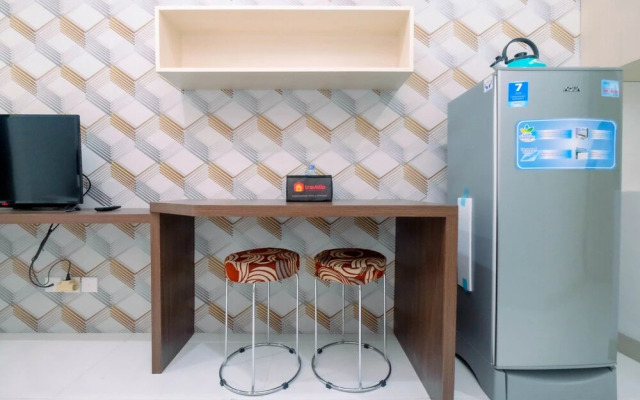 Relaxing Studio Apartment at Azalea Suites Cikarang