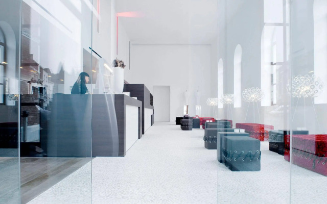 Eburon Hotel - Different Hotels