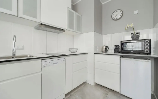 Luxury Apartment by Renters Prestige