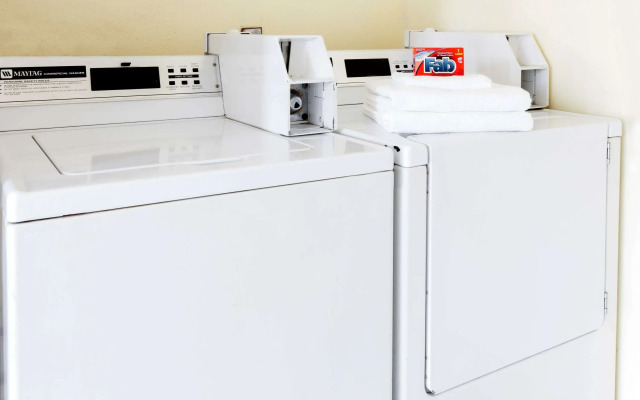 Super 8 by Wyndham Fairfield Tx