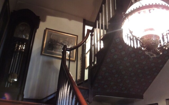 Historic Farnsworth House Inn