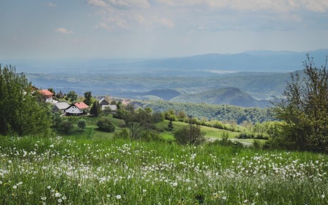 Old House Knezovo With Lovely View