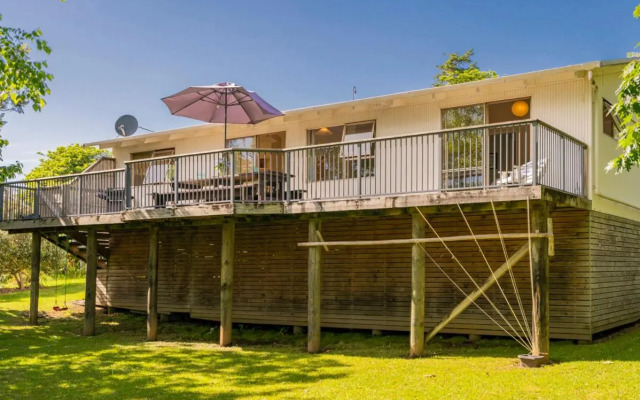 Cooks Beach Cutie - Cooks Beach Holiday Home