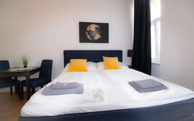 Studio-Apartment between Schoenbrunn & the City Center (15)