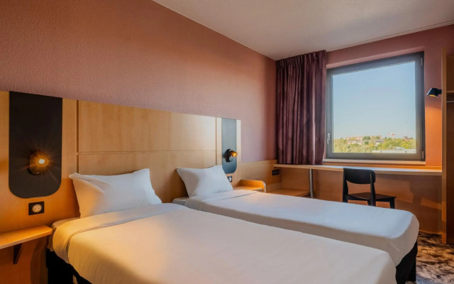 B&B HOTEL Maubeuge Gare
