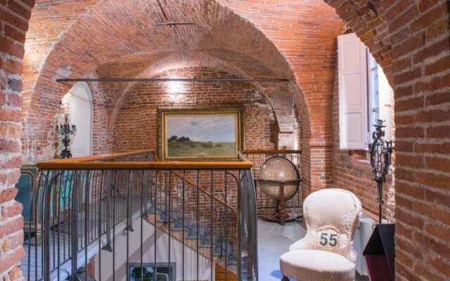15 Santori Luxury Home