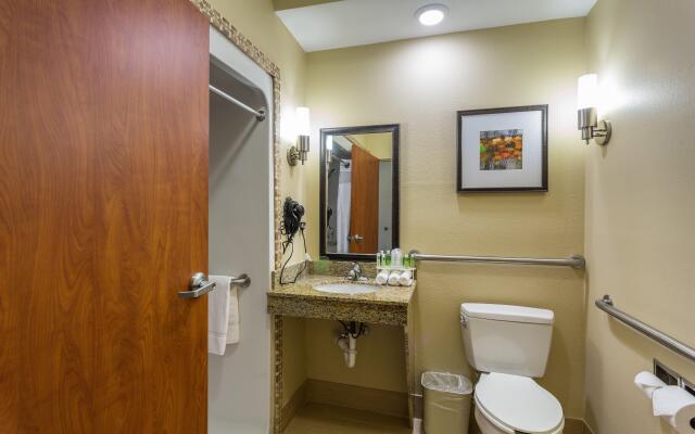 Holiday Inn Express Hotel & Suites Edmond, an IHG Hotel