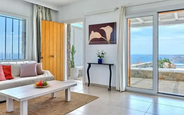 Stunning Villa With Panoramic View