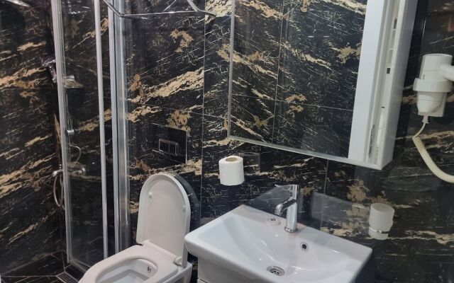 Diamond Pruva Hotel