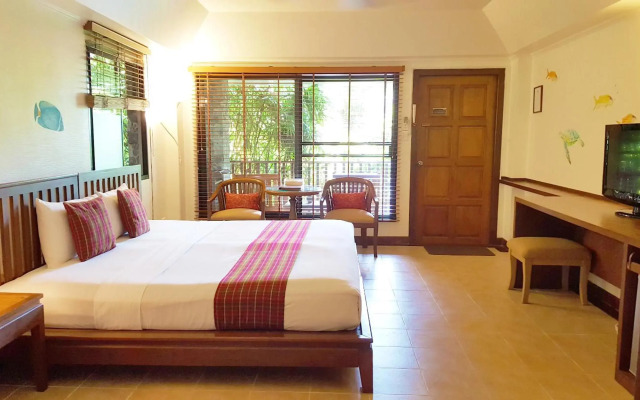 Birds and Bees Resort