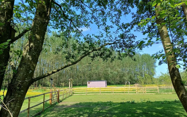 The Heartwood - Luxury Cabin Near York