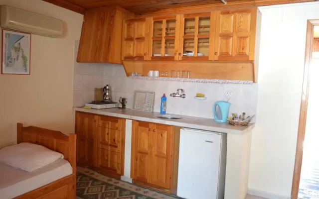 Erasmus Apart Hotel