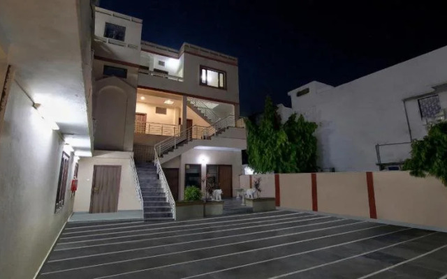 Welcome Inn 2 by Treebo