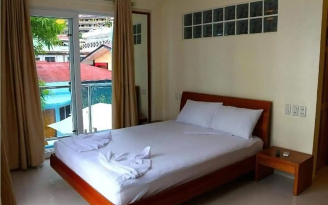 Montani Beach Resort Puerto Galera powered by Cocotel