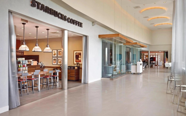 Renaissance Edmonton Airport Hotel