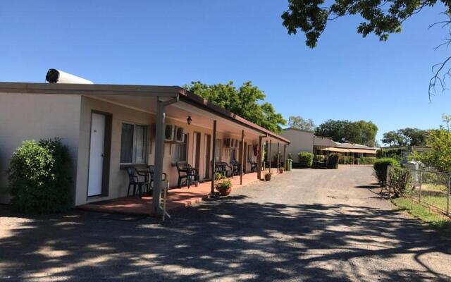 Wagon Wheel Motel