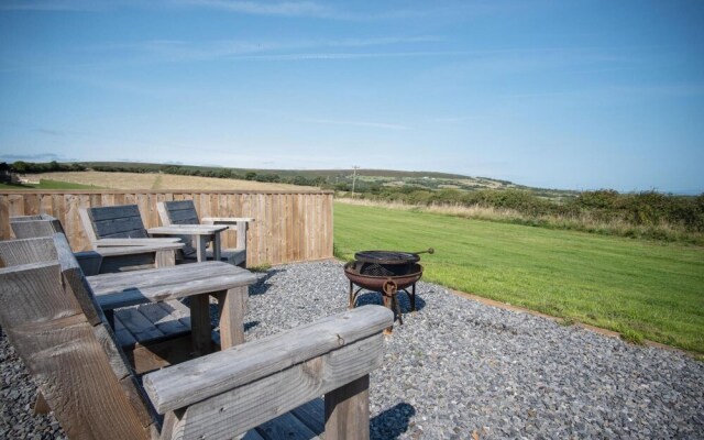 Three Cliffs - Safari Glamping Tent - Llangennith