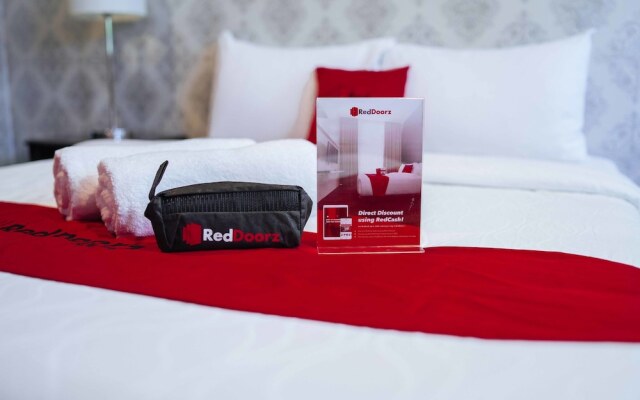 Bless Amare Boutique Hotel by RedDoorz