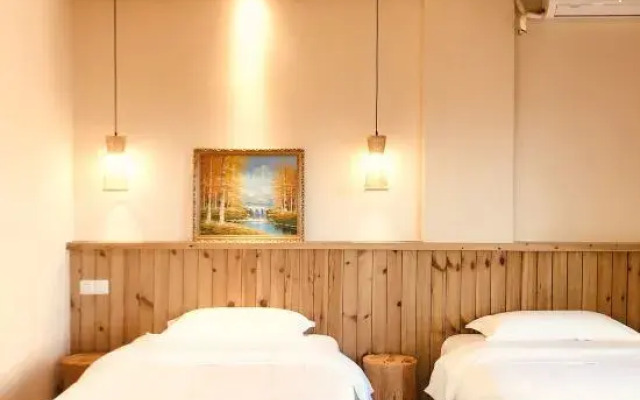 Wenchang Yunxia Loushang Homestay