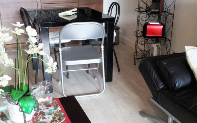 Beau Studio avec terrasse Sud- Haut Suquet