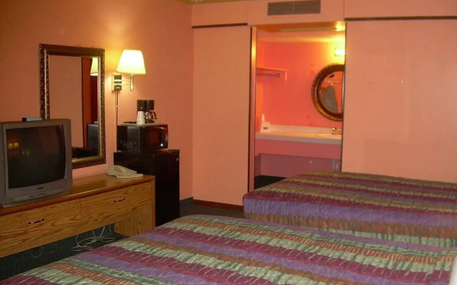 83 Motel
