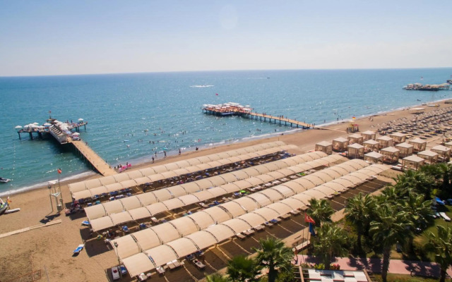 Saturn Palace Resort