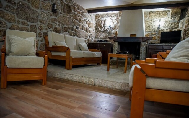 Rustic House with Swimming Pool, Vieira Minho by Izibookings