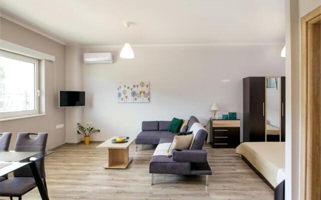 Stellina's new studio 5min from beach