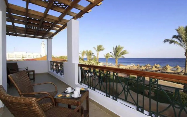 Melia Sinai