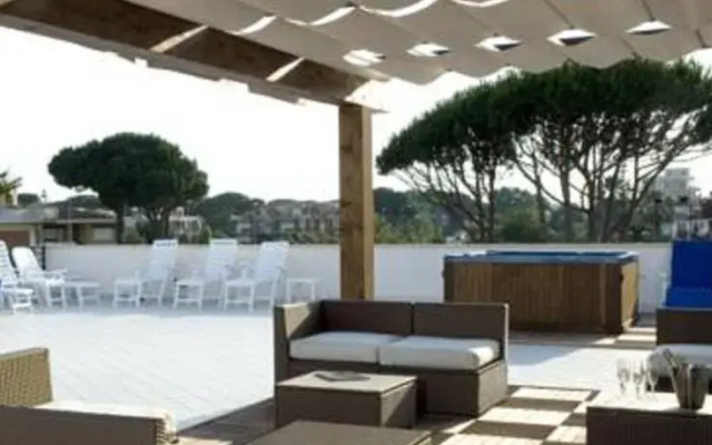 Riviera Residence