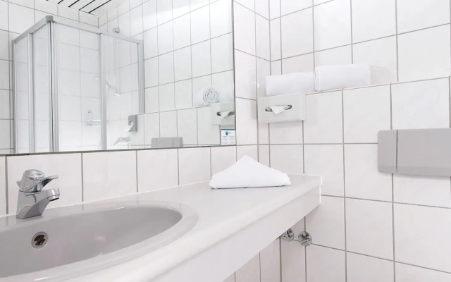 Good Morning + Bad Oldesloe Hotel