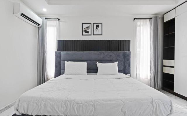 Luxury 2bedroom apartment with pool