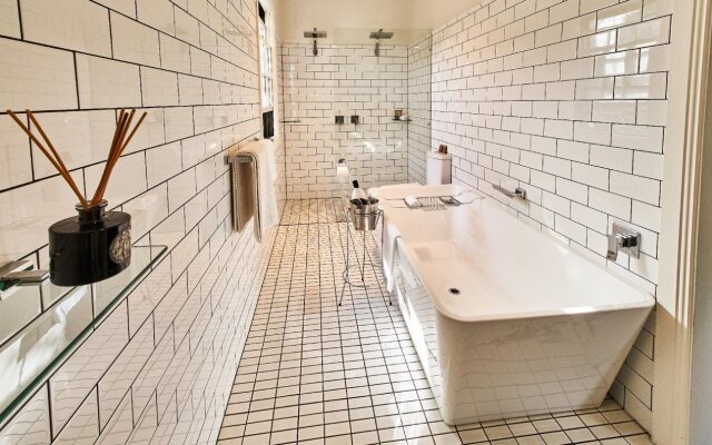 The Bronte Boutique Hotel