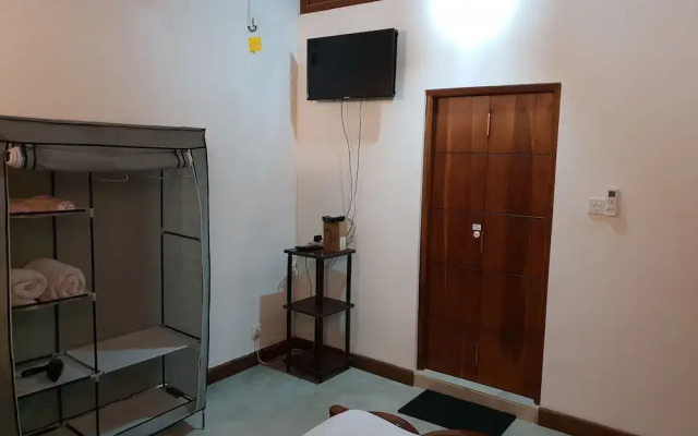 Trellis Apartment