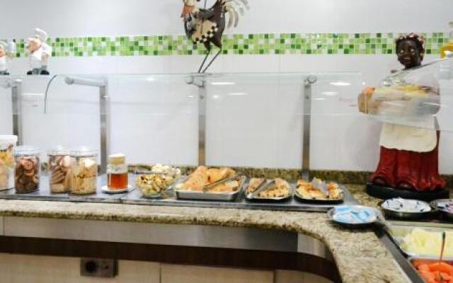 Hotel Vitoria Marchi