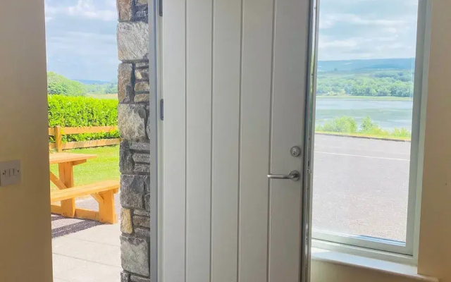3 Bedroomed House With View of Kenmare Bay Estuary