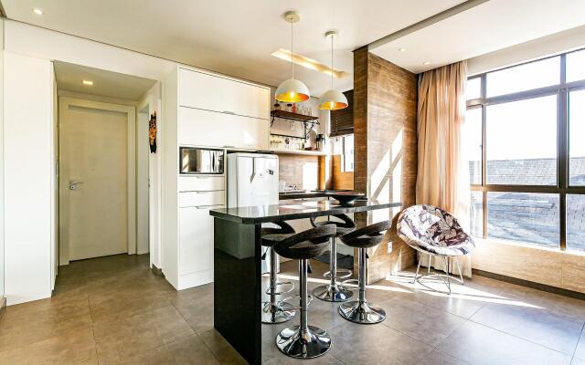 Apartamento pé na areia em Jurerê JBM202