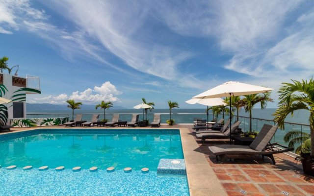 The Paramar Beachfront Boutique Hotel With Breakfast Included - Downtown Malecon