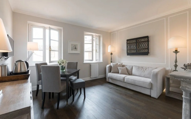 Suite & View