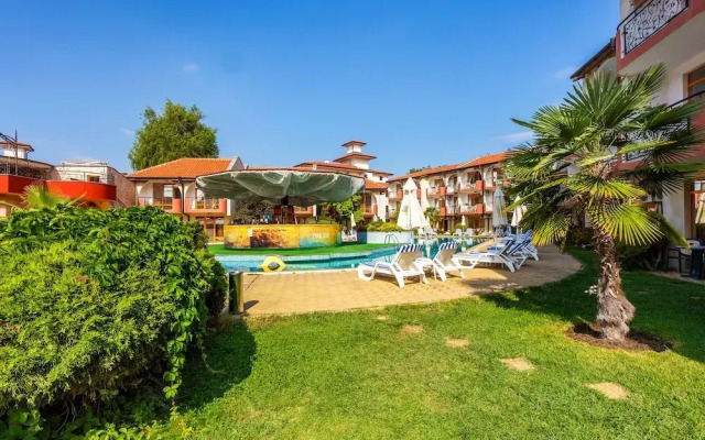 Complex Sunrise by HMG - All Inclusive