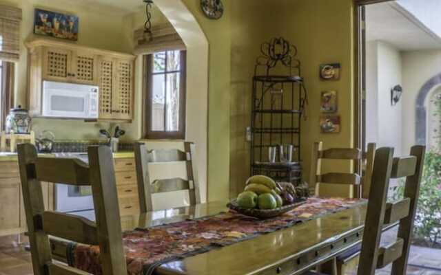 FN118-Loreto Bay-Artistic Cozy Villa