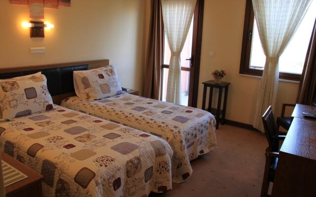 Royal Sapanca Hotel
