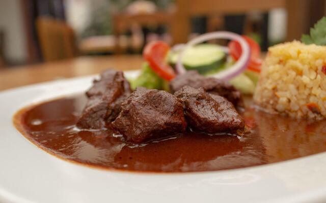 Plaza Magnolias Suites