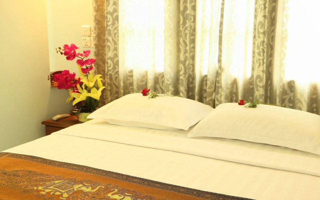 Royal City Hotel